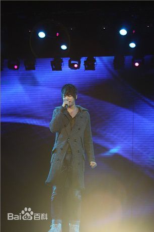 http://www.newswatch247.com/pics/star/pic/4113e1c408bc9f0aed5f0ad27d9f8d4c.jpg