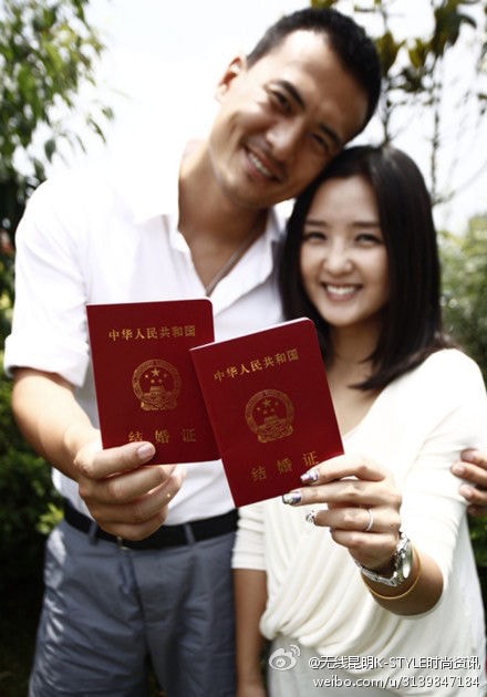 http://www.newswatch247.com/pics/star/pic/4148d5fc7576ef9c9e3ec289bf7a8842.jpg