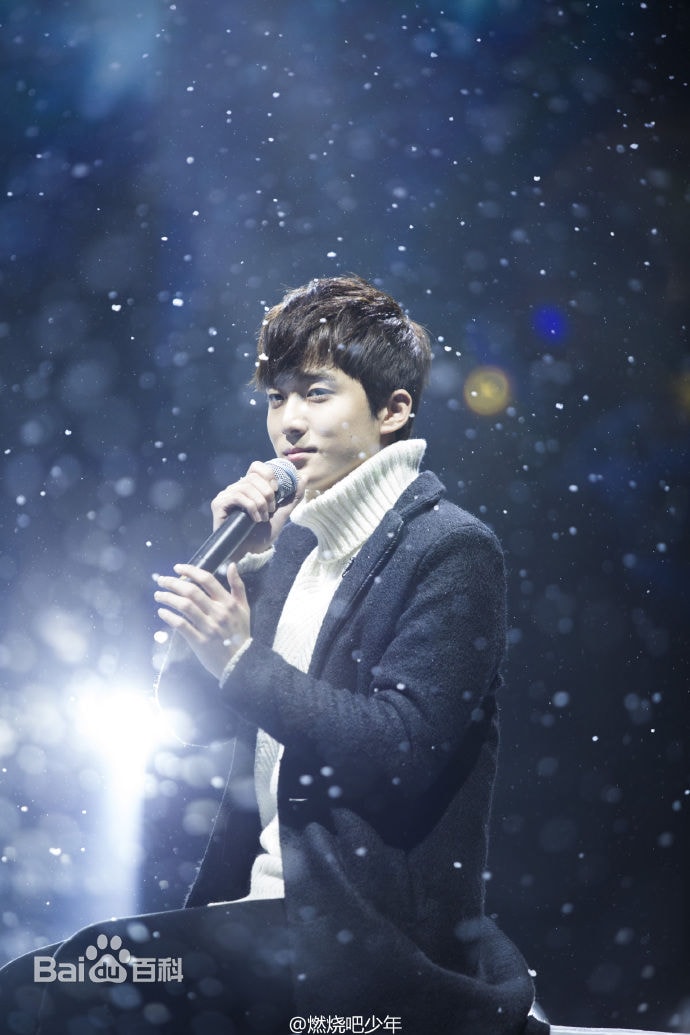 http://www.newswatch247.com/pics/star/pic/41511683e28edc9d22d71effd5ebac8c.jpg