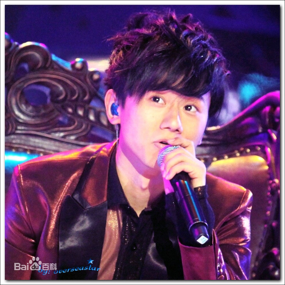 http://www.newswatch247.com/pics/star/pic/41e13a5b8c6ea1203a657e22e54e858d.jpg