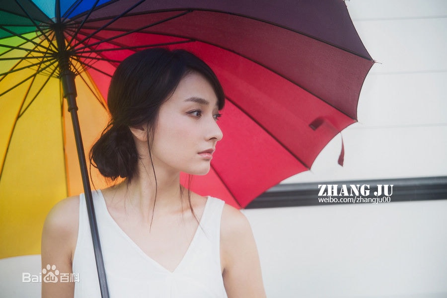 http://www.newswatch247.com/pics/star/pic/4241be0c148f29a63ab366906d6664ed.jpg
