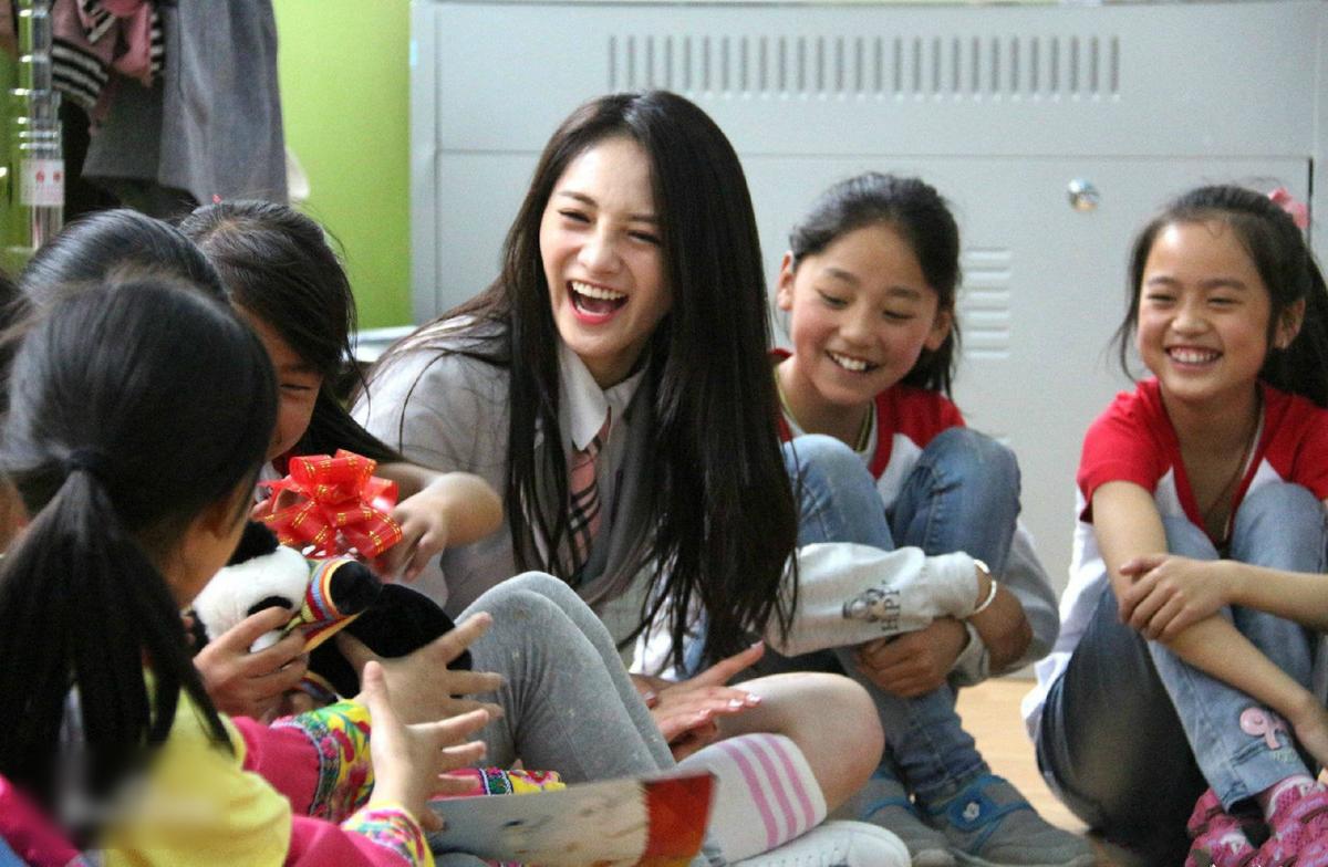 http://www.newswatch247.com/pics/star/pic/430619a7d35f466be86a0808d85a7f4a.jpg