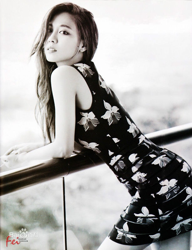 http://www.newswatch247.com/pics/star/pic/430e42e2c7989b820dc4cd3dc619a9c4.jpg