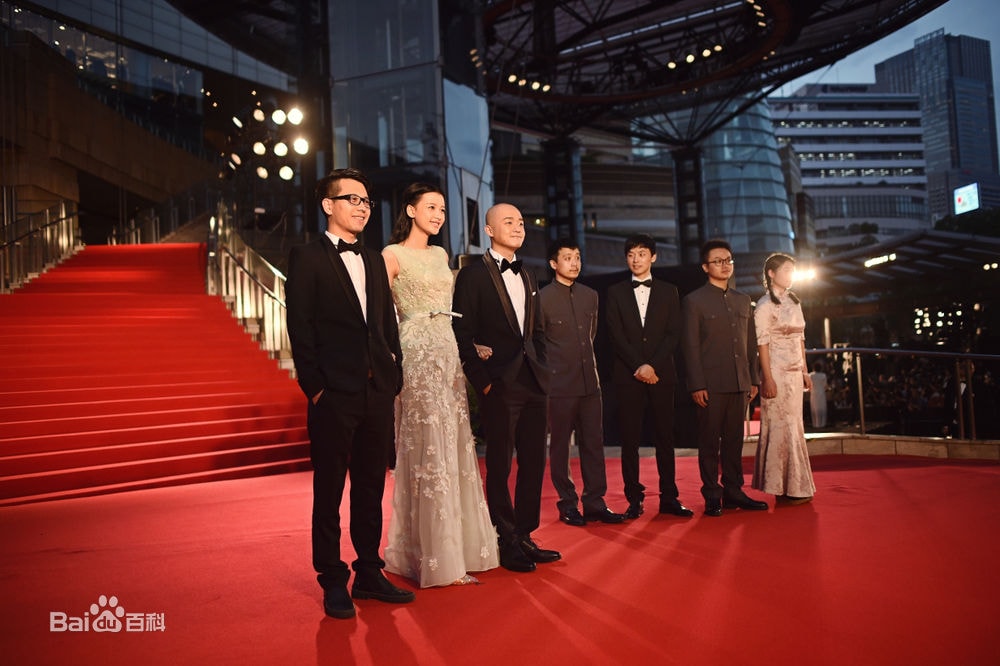 http://www.newswatch247.com/pics/star/pic/431052f858eb8ba039eb383634b103cb.jpg