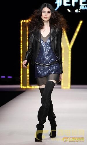 http://www.newswatch247.com/pics/star/pic/431a829b4d85c6d6b46b0f48f1830313.jpg