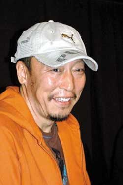 http://www.newswatch247.com/pics/star/pic/431e0f6b15568f6b0caff386e64ab45b.jpg