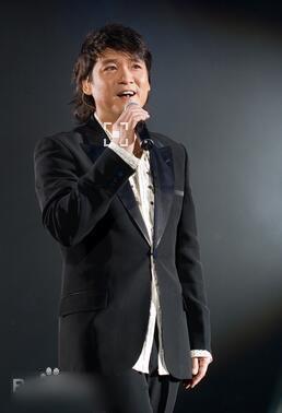 http://www.newswatch247.com/pics/star/pic/4354d058c390370fcf642345cc0823d7.jpg