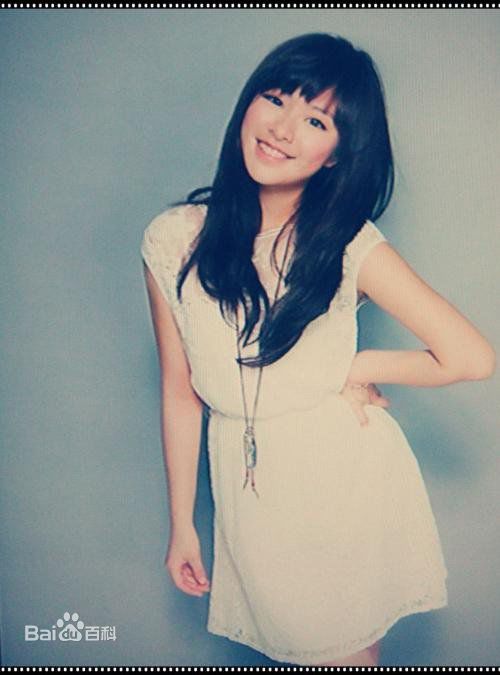 http://www.newswatch247.com/pics/star/pic/43e8ffc703eba102f8cc91a5b935ea35.jpg