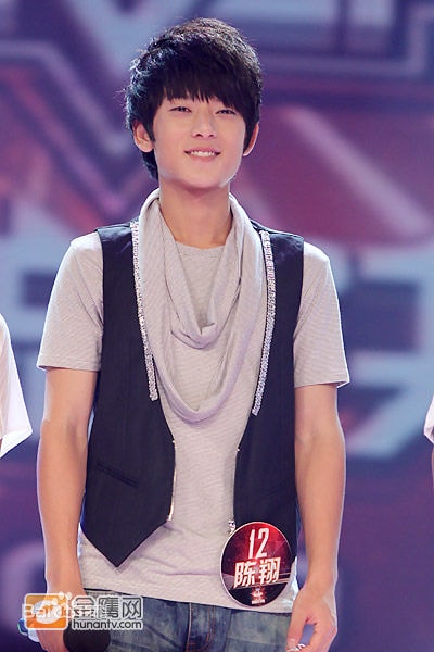 http://www.newswatch247.com/pics/star/pic/43ee7e478b7067958bb09bf6464d5f6b.jpg