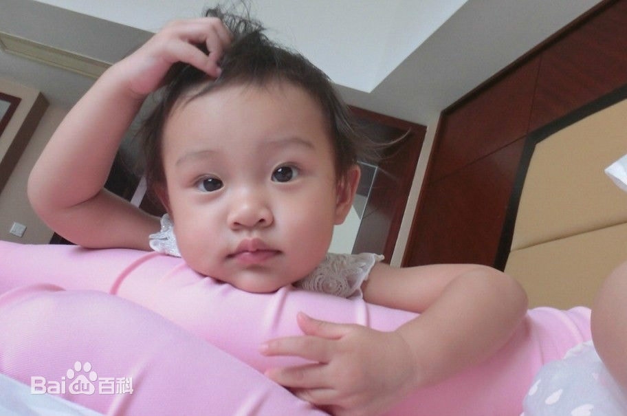 http://www.newswatch247.com/pics/star/pic/4416b7975f4e8a33f37898773a3f9b1f.jpg