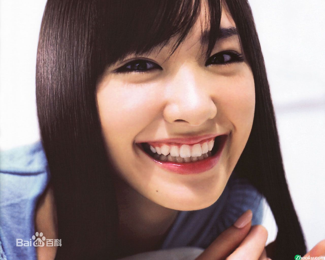http://www.newswatch247.com/pics/star/pic/44ca054e40c275d205c7bf8e26abf33b.jpg
