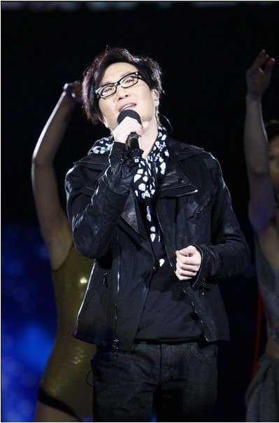 http://www.newswatch247.com/pics/star/pic/44fe0db808fe38619845ee67df947390.jpg