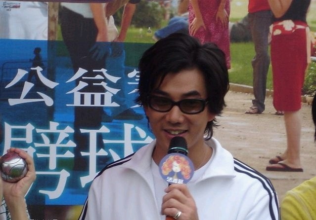 http://www.newswatch247.com/pics/star/pic/455e9966caca43567380d16761155ba5.jpg