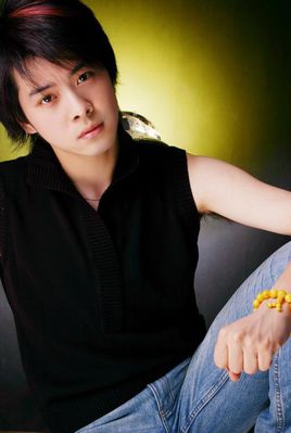 http://www.newswatch247.com/pics/star/pic/46bae35462b0a65c8c7b6d3564bdbd55.jpg