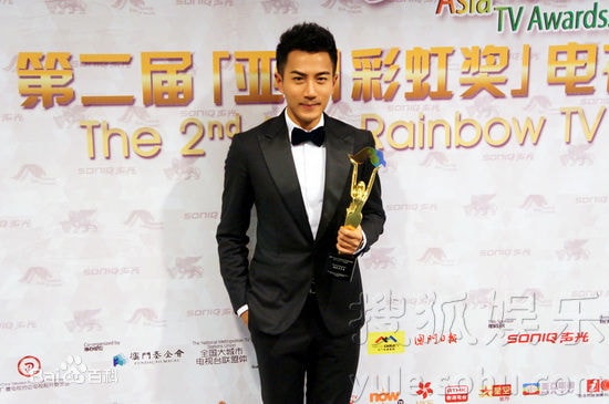 http://www.newswatch247.com/pics/star/pic/46d8b125f94678cb12407a2610253d66.jpg