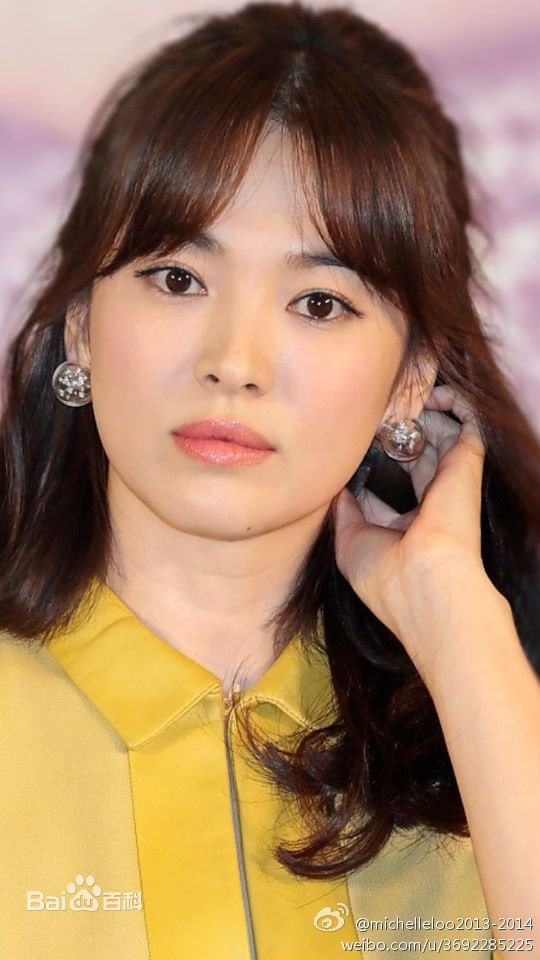 http://www.newswatch247.com/pics/star/pic/47fabbcf83ebedbd3bf23815ad4e424a.jpg