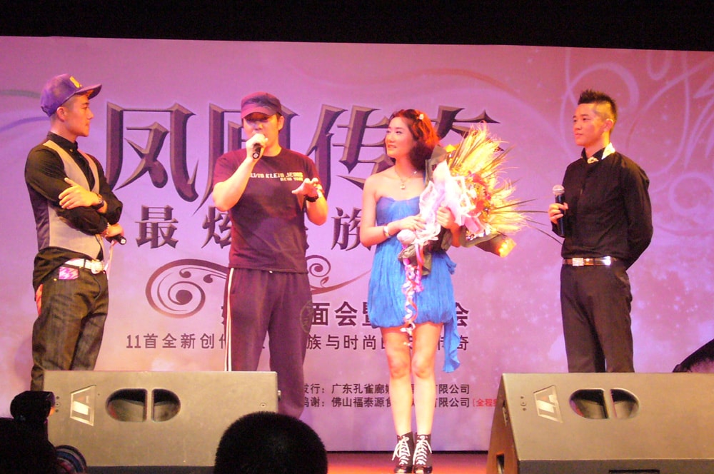 http://www.newswatch247.com/pics/star/pic/485e4327c7063cc8f28d965c03d568a5.jpg