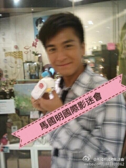 http://www.newswatch247.com/pics/star/pic/488bff016db4d1218ecdd0b43f87a816.jpg