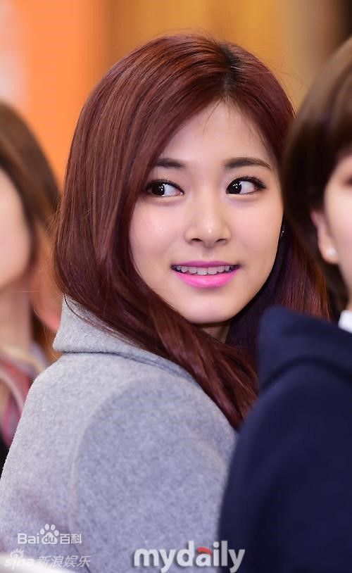 http://www.newswatch247.com/pics/star/pic/4937612b486437f80504b0f42814b879.jpg