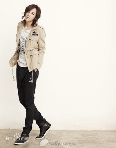 http://www.newswatch247.com/pics/star/pic/4944ebbd41e070d971f2f8eccb8e0d04.jpg