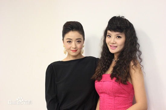 http://www.newswatch247.com/pics/star/pic/498eac4599b7018917deecefffdd3c56.jpg