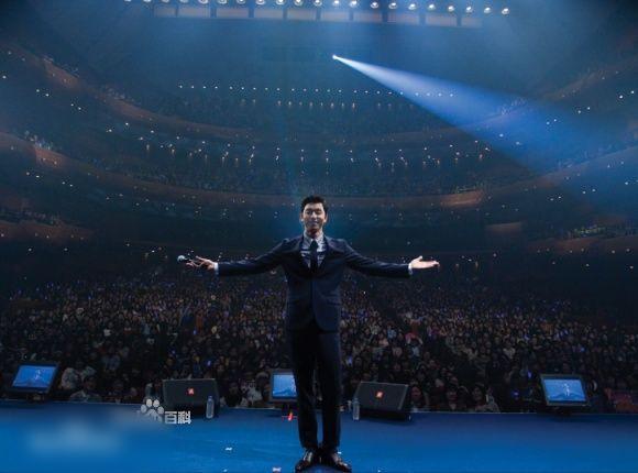 http://www.newswatch247.com/pics/star/pic/4a3762486abc4df492e84787740cc556.jpg