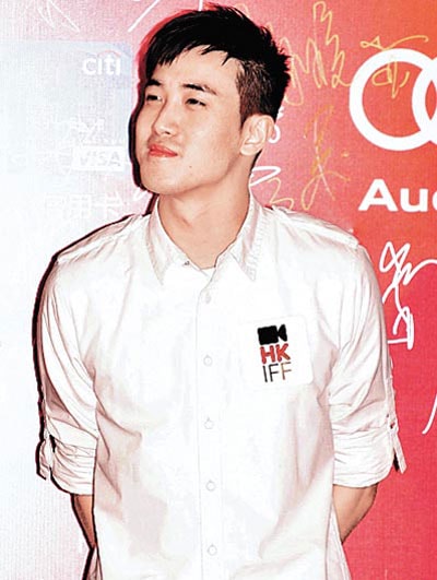 http://www.newswatch247.com/pics/star/pic/4acdb225bc78500cf604aeb579eb5aa0.jpg