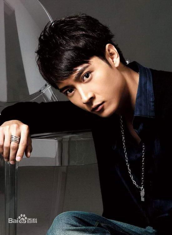 http://www.newswatch247.com/pics/star/pic/4b50e1376f266e7e3688db27c36ae31d.jpg