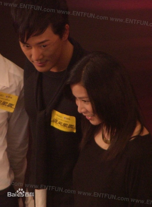 http://www.newswatch247.com/pics/star/pic/4b6e01e13033d09bb3c377c27e0e5e5c.jpg