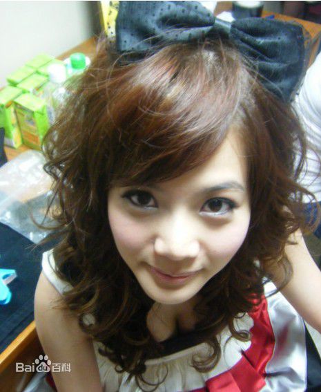 http://www.newswatch247.com/pics/star/pic/4b93771f0f0de6c2084ce7736c50ece6.jpg