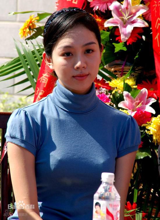 http://www.newswatch247.com/pics/star/pic/4bb425f033f003d5d282814221e65a08.jpg