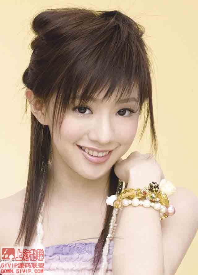 http://www.newswatch247.com/pics/star/pic/4bf0eea6389068bdc571c744ed0752b6.jpg