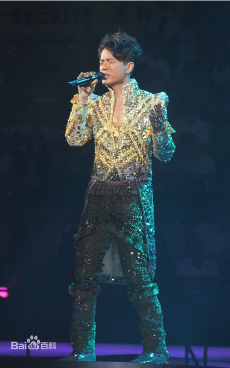 http://www.newswatch247.com/pics/star/pic/4d4cc8828315a6c94120e540cef53b6a.jpg