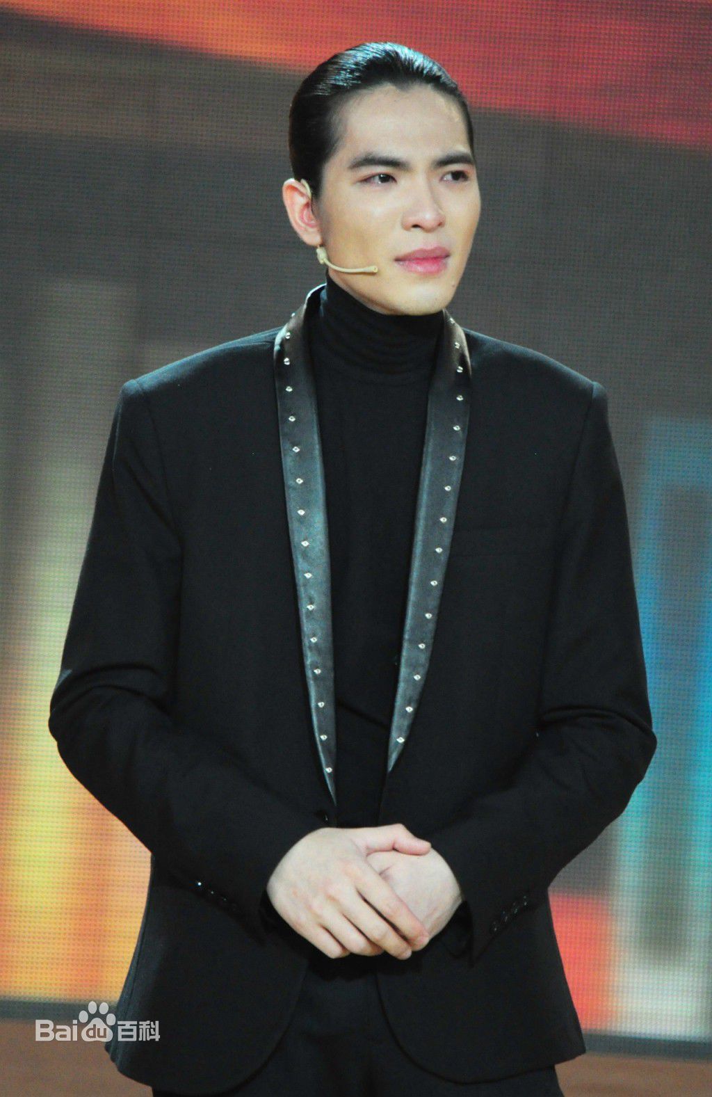 http://www.newswatch247.com/pics/star/pic/4db5f8c6dfdbb2134b3a8f3bc36cccef.jpg