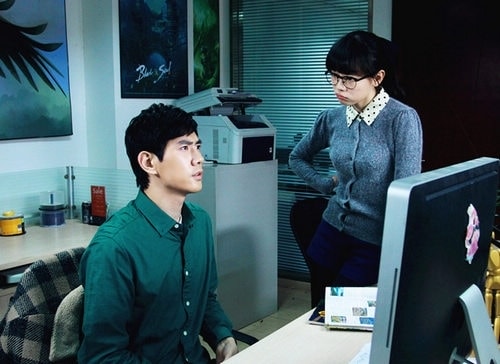 http://www.newswatch247.com/pics/star/pic/4e88/1f7f5f5f18a593c8cdb581db314d.jpg