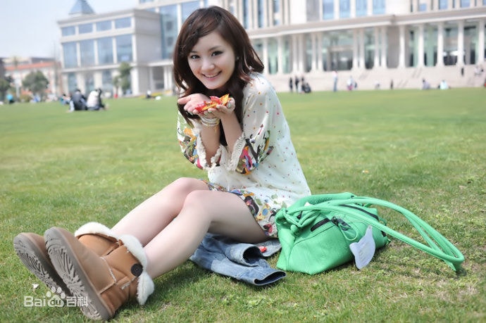 http://www.newswatch247.com/pics/star/pic/4efbd37f356b80a55fb5cade398de987.jpg