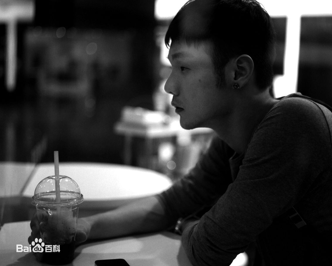 http://www.newswatch247.com/pics/star/pic/4fe9a2820edde74a81d0d7d9e6a99897.jpg