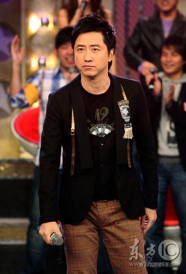http://www.newswatch247.com/pics/star/pic/5026/c3b13c1d18e529047b6ca392bed6.jpg
