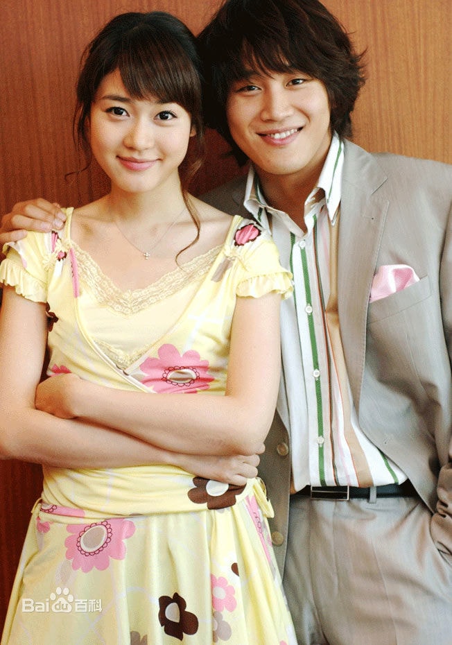 http://www.newswatch247.com/pics/star/pic/510c3c2169b93dc8bb09e1be4f9559a4.jpg
