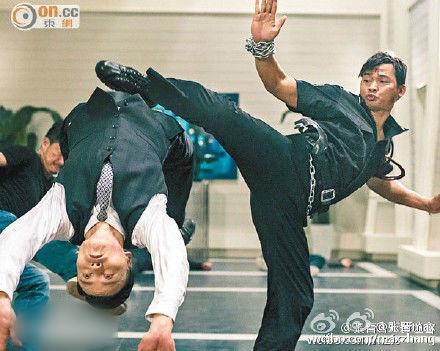http://www.newswatch247.com/pics/star/pic/52e29fcfd2c2df97a0b911243aa9ffb0.jpg