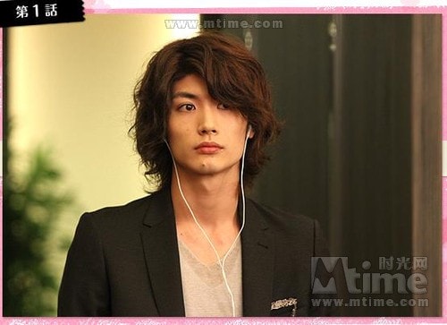 http://www.newswatch247.com/pics/star/pic/5311/e07aa59073d0dafa4456452d22f4.jpg