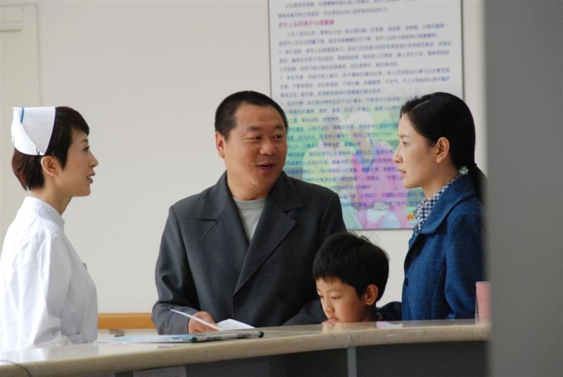 http://www.newswatch247.com/pics/star/pic/539cc30d846f3e22536fc8b3c279174b.jpg