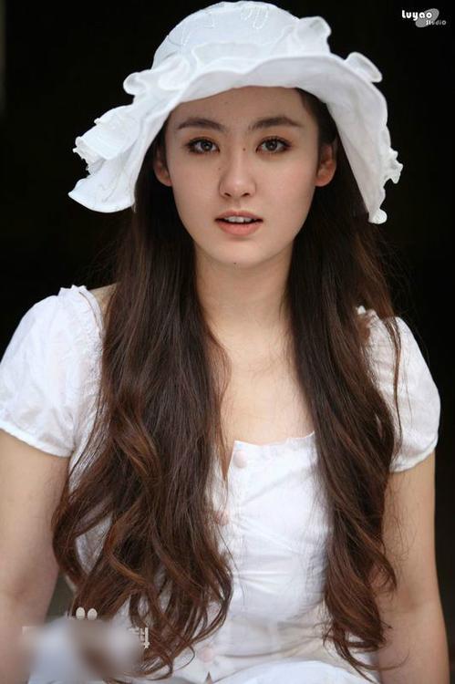 http://www.newswatch247.com/pics/star/pic/53cdb01e13e69dfe1858e26ebbe5c8e6.jpg