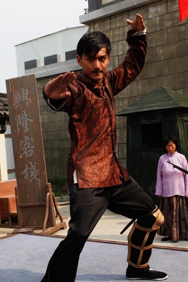 http://www.newswatch247.com/pics/star/pic/540b/3634826ce60c51e6b084649a80cb.jpg