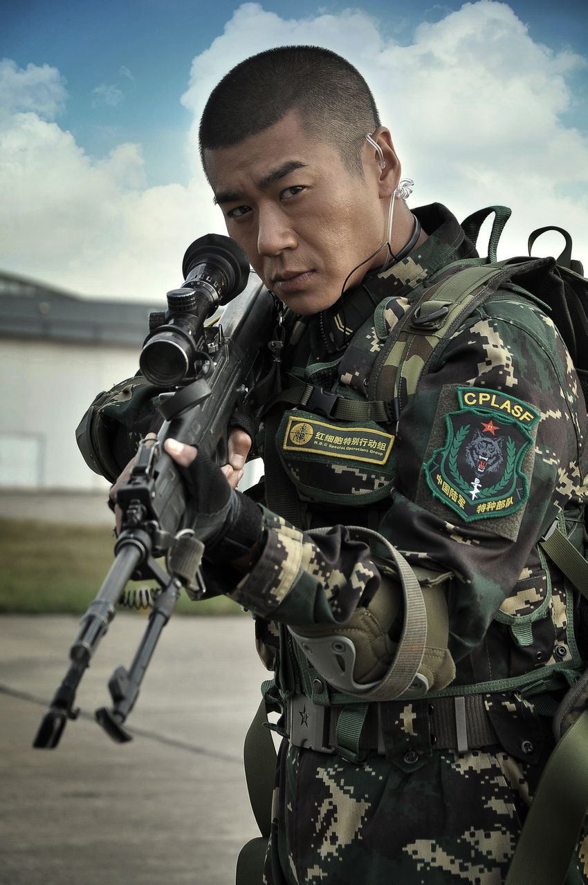 http://www.newswatch247.com/pics/star/pic/546a55302493a8cb09a8bcc4abb27a6c.jpg