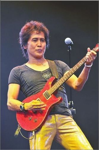 http://www.newswatch247.com/pics/star/pic/5480801a9ae5ae269781188a9ecef687.jpg