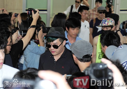 http://www.newswatch247.com/pics/star/pic/54d6cc0db6bdb3246252afd5c542223a.jpg