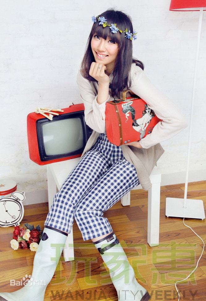 http://www.newswatch247.com/pics/star/pic/55e4db0c476742ca93e7f2bffe602f1a.jpg