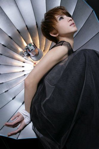 http://www.newswatch247.com/pics/star/pic/567e6692c31c98a0b42ab9912dc897f0.jpg