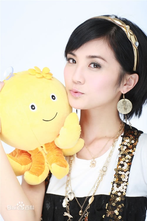 http://www.newswatch247.com/pics/star/pic/577e67b2c87e2ef22c776b2646a48a5e.jpg